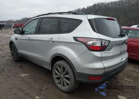 2017 Ford Escape Titanium из США, поврежденный, VIN 1FMCU9J99HUB94305